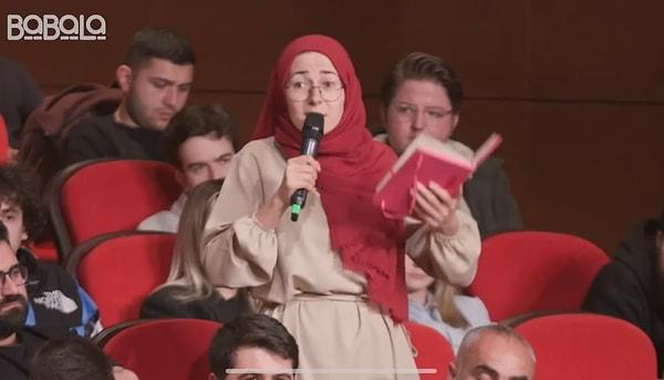 Bir diğer gündem olan kişi de başörtülü olduğu için 'Atatürkçülerin' kendisinin tur rehberliği yapmasını istemediğini iddia eden bu genç kadın.