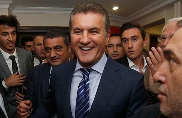 Eskiden Şişli Belediye Başkanı olarak tanıdığımız Mustafa Sarıgül'ü yayınladığı TikTok videolarından, tokatladığı nesnelerden çok iyi biliyoruz. CHP'nin Erzincan milletvekili olan Sarıgül, seçim sürecinin de en çok çalışan isimlerinden biri oldu.