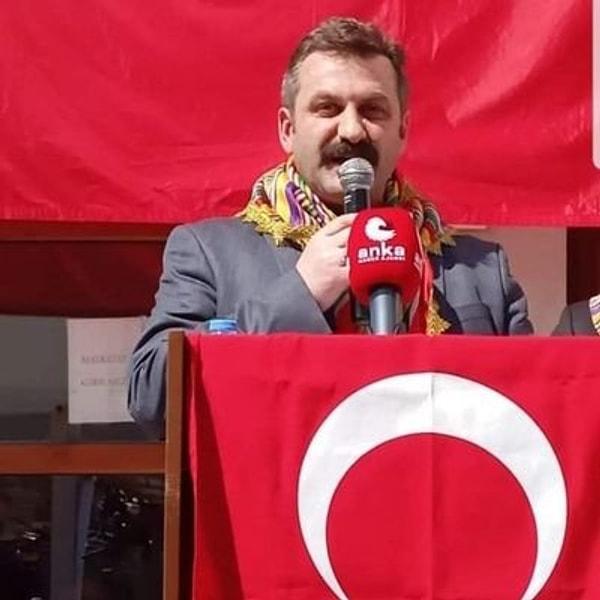 Şimdi seçim gündemi dışında, Türkiye Çepni Dernekler Federasyon Başkanı Muhammet Arif Genç'in Sarıgül ve Devlet Bahçeli'yle ilgili yayınladığı hikayesi dikkat çekti.