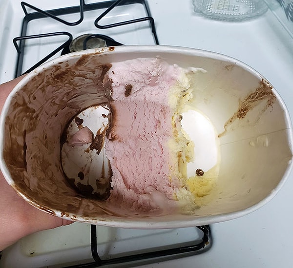 15. «Все сюда. Это сделал мой муж»