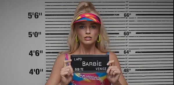 Henüz vizyona girmeden sosyal medyayı adeta kasıp kavuran Barbie filminin yeni bir fragmanı daha yayınlandı.