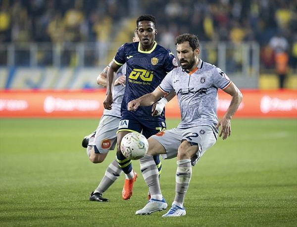 İkinci yarıda Serdar Gürler'in 61. dakikada attığı golle durum 1-1'e geldi.