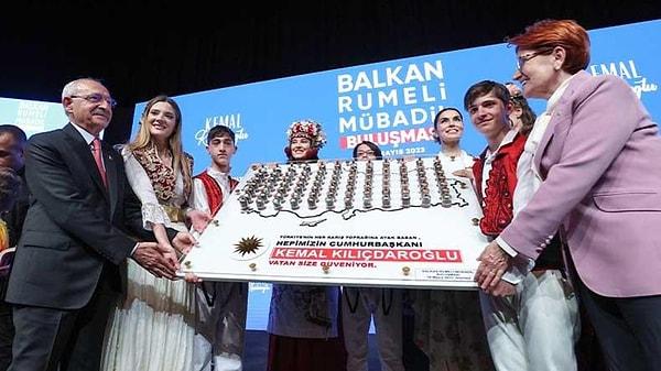 Millet İttifakı'nın Cumhurbaşkanı adayı ve CHP Genel Başkanı Kemal Kılıçdaroğlu, İYİ Parti lideri Meral Akşener ve İBB Başkanı Ekrem İmamoğlu, Balkan Buluşması'nda bir araya geldi.