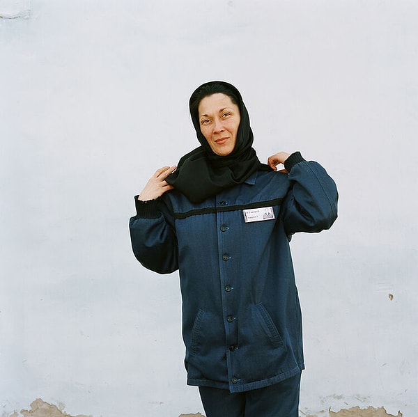 Жизнь колонии определяется устоявшимся и выверенным распорядком, который отражается на лицах всех обитателей: рабочий день охватывает три приема пищи в столовой (завтрак, обед и ужин).