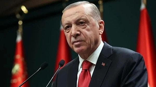 Sandıkların açılmasıyla birlikte Recep Tayyip Erdoğan, Kemal Kılıçdaroğlu'nu geçerek 13. Cumhurbaşkanı seçildi.
