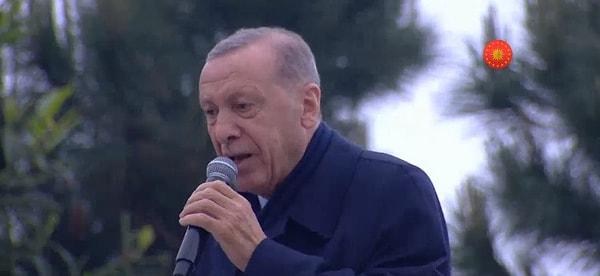 Erdoğan, balkon konuşmasını ise ilk kez Cumhurbaşkanlığı Külliyesi'nde yapacağını söyledi.