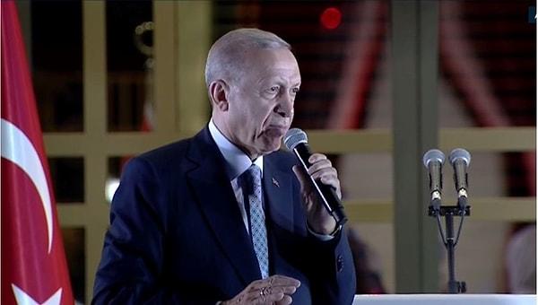Kesin olmayan sonuçlara göre genel seçimlerin 2. turunda seçimi kazanan aday Cumhurbaşkanı Recep Tayyip Erdoğan oldu.