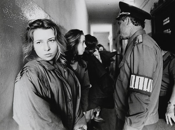 11. Далее представляем фото обычного дня заключенных в женской колонии.