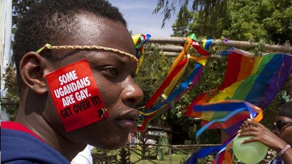 Biden, Uganda'yı yasayı derhal yürürlükten kaldırması için çağrısında bulundu