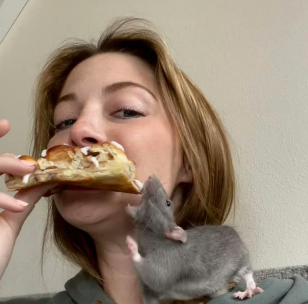 32. «Дай кусочек, жадина!»