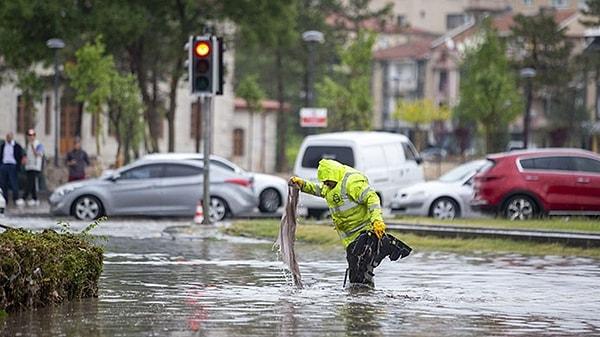 Ankara Büyükşehir Beledesiye tarafından yapılan açıklamada kuvvetli yağışın afete sebep olabileceği belirtildi.