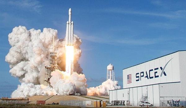 Peki, tarihteki en büyük roket Starship'i üreten SpaceX'te işe alım mülakatları nasıl oluyor?