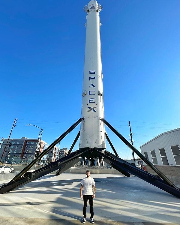 "Aslında SpaceX'te işe başlamak benim konforumu bozdu."