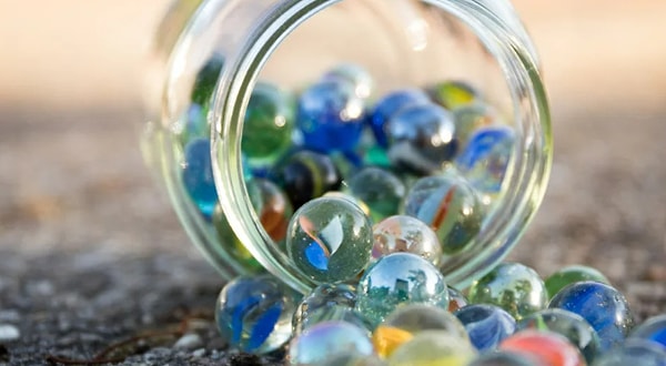 1. У Ромы на 12 шариков больше, чем у Димы. У Димы на 6 шариков больше, чем у Бори. У Ромы в два раза больше шариков, чем у Бори. Сколько шариков у Димы?