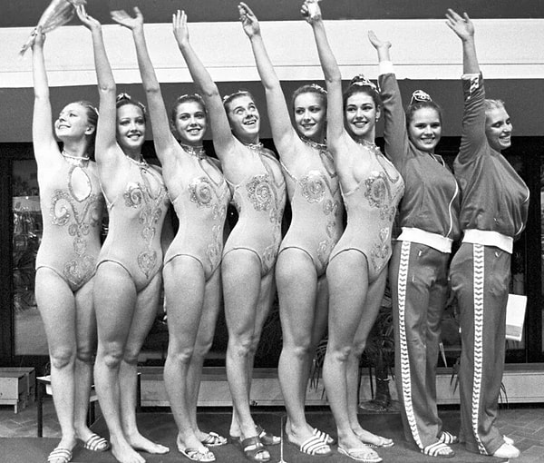 18. Обладательницы Кубка СССР по синхронному плаванию (1982 год).