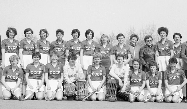 19. Сборная СССР по хоккею на траве (1984 год).