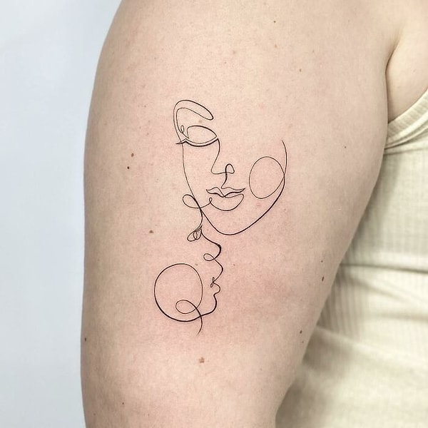 26. Лица мамы и ребенка