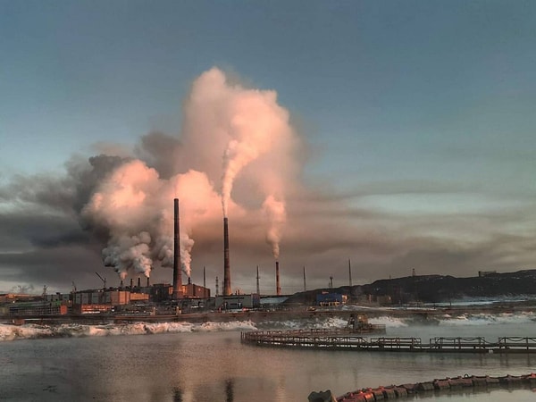 3. Итак, мы снова в Норильске, холодном русском городе за полярным кругом, выросшем из основанного там в 1936 году металлургического завода.