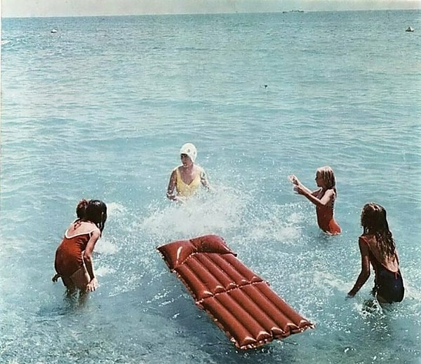 1. Любимые детские забавы на речке!