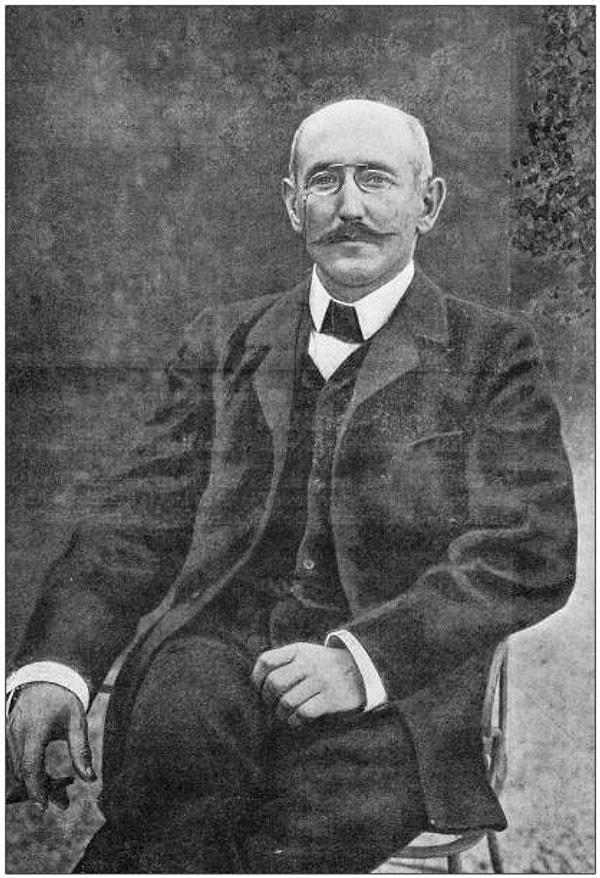 Yaşanan skandal olayın ardından Dreyfus'un cezası  geçersiz sayıldı ve suçsuz olduğu kabul edildi. Ardından 1906 yılında ordu tarafından rütbesi iade edildi.