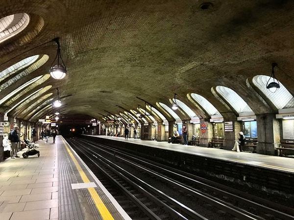 9. Baker Street Metrosu, Londra, İngiltere