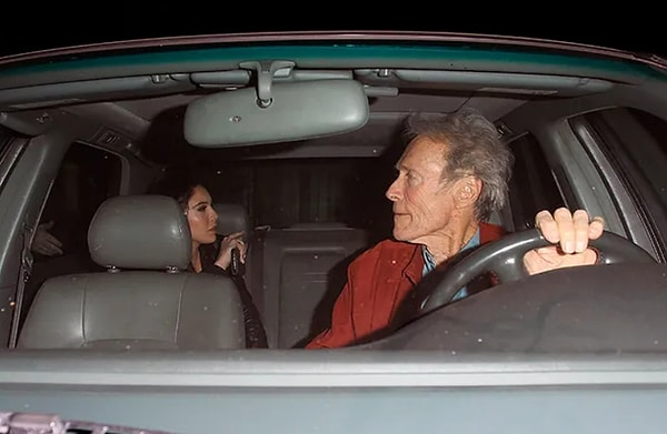 В 2019 году пошли слухи, что у девушки роман с Клинтом Иствудом