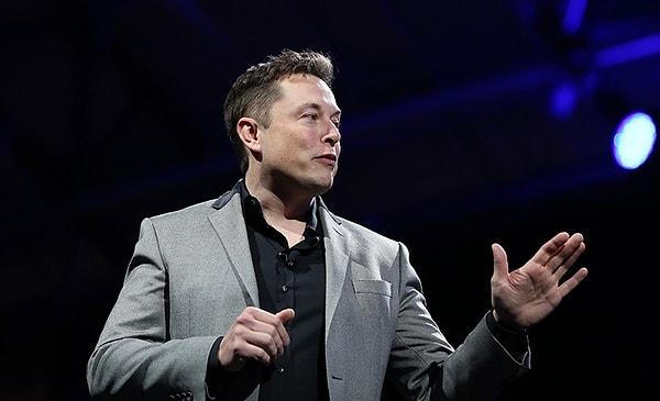 Elon Musk’ın, sadece bu yıl elektrikli otomobil şirketi sayesinde 55,3 milyar dolar kazandığı tahmin ediliyor.
