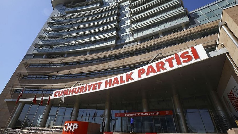 CHP'de Tüm MYK Üyeleri İstifa Etti
