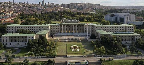 Türkiye Büyük Millet Meclisi, kuruluşundan itibaren ideolojik olarak en "sağ" ağırlıklı Parlamentolardan birisine ev sahipliği yapacak.