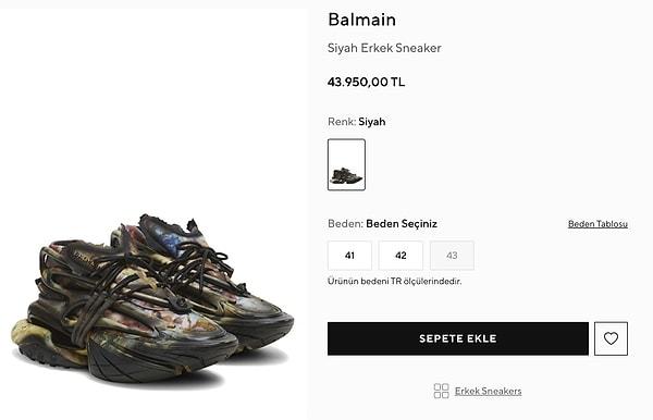 Değişik renkleri içinde bulunduran bu sneaker'ın fiyatı 43.950 TL.