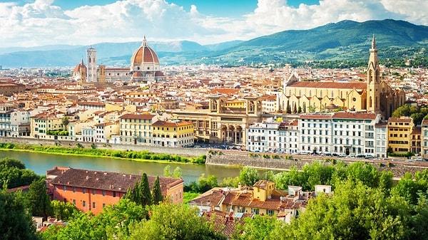Rönesans'ın beşiği Floransa, İtalya’nın en çok turist alan şehirlerinin başında geliyor.