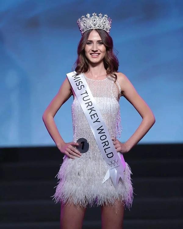 Miss Turkey 2019 Simay Şahinoğlu: