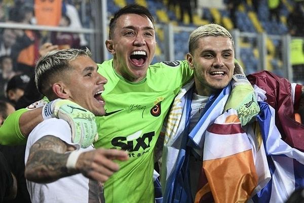Süper Lig'in 36. haftasında, deplasmanda Ankaragücü'nü 4-1 mağlup eden Galatasaray şampiyonluğu garantiledi.