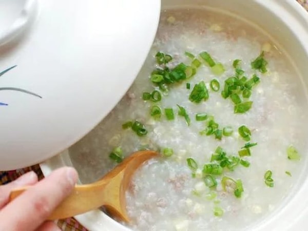 9. В какой стране на завтрак подают разваренный рис?