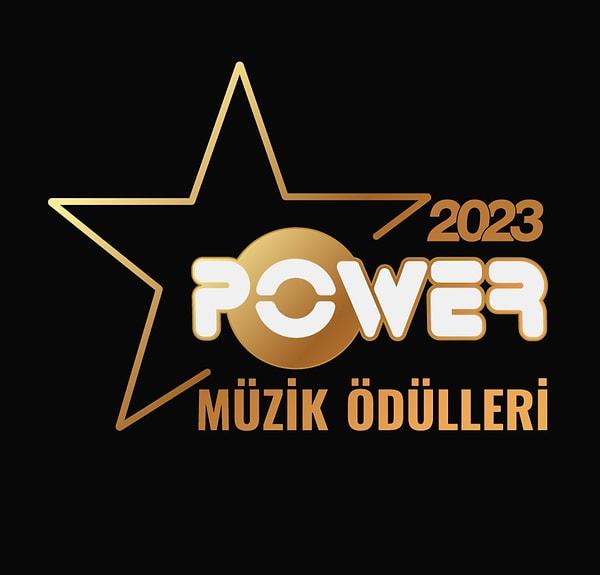 Geçtiğimiz saatlerde düzenlenen PowerTürk Müzik Ödülleri sosyal medyanın gündemine oturdu.