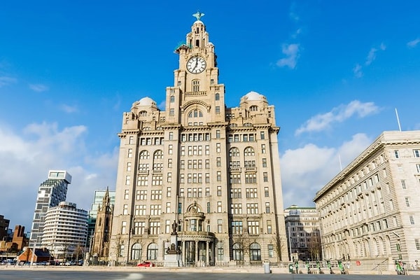 15. На какой реке расположен город Ливерпуль?