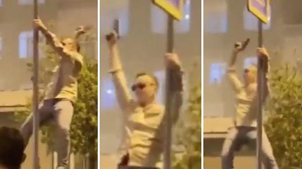 Gaziosmanpaşa'da düzenlenen bir asker eğlencesinde bir adam direğe tırmandı.