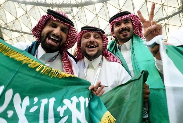 Suudi Arabistan'ın son aylarda başlayan futbol çılgınlığı büyük bir hızla devam ediyor.