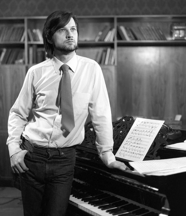 5. Композитор Алексей Рыбников (1982 год).