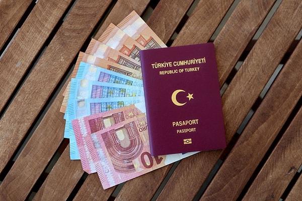 "Schengenvisainfo" internet sayfasında yer alan verilere göre, Türkiye'deki misyonlar üzerinden 2022'de yapılan 778 bin Schengen vizesi başvurusundan yüzde 15'i reddedildi.