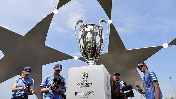 10 Haziran'da yapılacak UEFA Şampiyonlar Ligi finali öncesinde düzenlenen UEFA Şampiyonlar Festivali'nin açılış töreni bugün yapıldı.