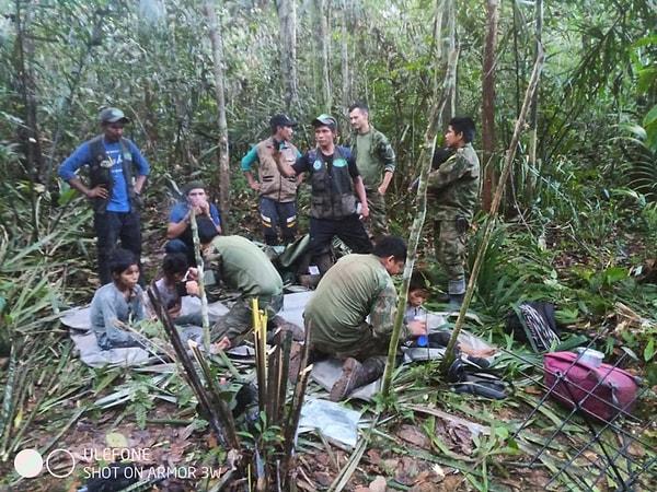 Açıklamada, 4 kardeşin Caqueta yönetim belgesine bağlı ormanlıkta yerlerinin tespit edildiği kaydedilerek, "Mucize, Mucize, Mucize" ifadesine yer verildi.