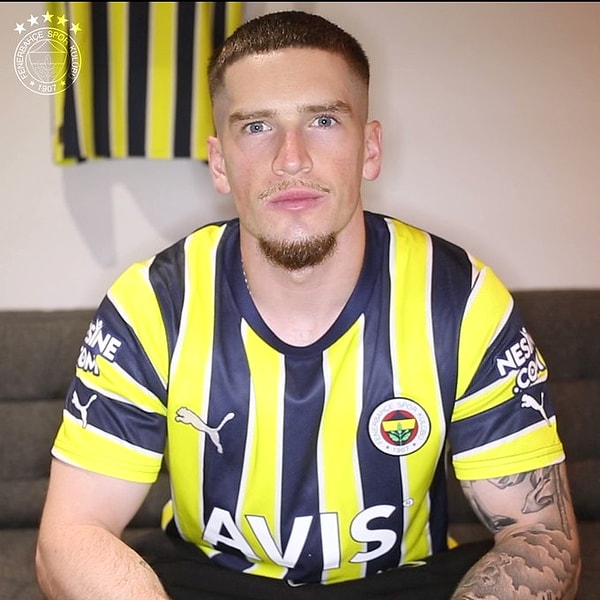 Rangers ile sözleşmesi sona eren Ryan Kent, yeni sezondan itibaren Fenerbahçe'nin başarısı için ter dökecek.