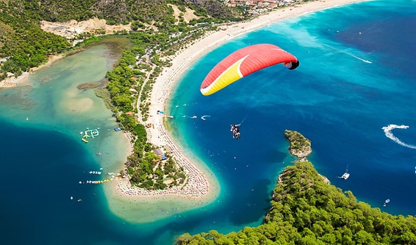 Paragliding in Ölüdeniz