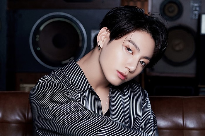 Более 6 миллионов поклонников BTS собрались онлайн только ради того, чтобы посмотреть, как Чонгук спит во время прямой трансляции