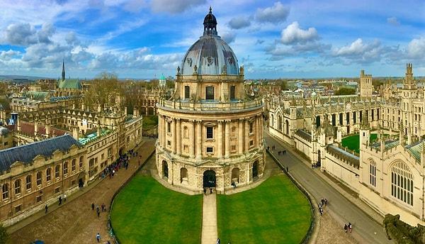11. Oxford Üniversitesi o kadar eski ki kimse tam olarak ne zaman kurulduğundan emin değil.