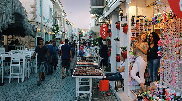 Alaçatı Shopping Experience: