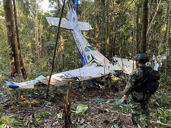 1 Mayıs Pazartesi günü Kolombiya'da küçük bir uçak düşmüştü.