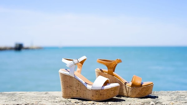 4. Какие хотите босоножки?