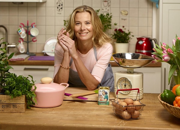 Пользователи сети также раскритиковали Юлию за чрезмерную суету на кухне и несоблюдение гигиены